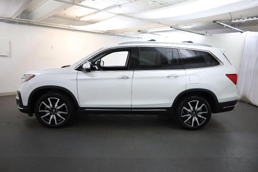 2022 Honda Pilot Touring 7-Passenger