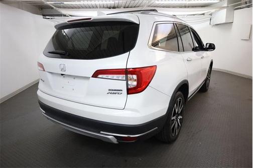 2022 Honda Pilot Touring 7-Passenger
