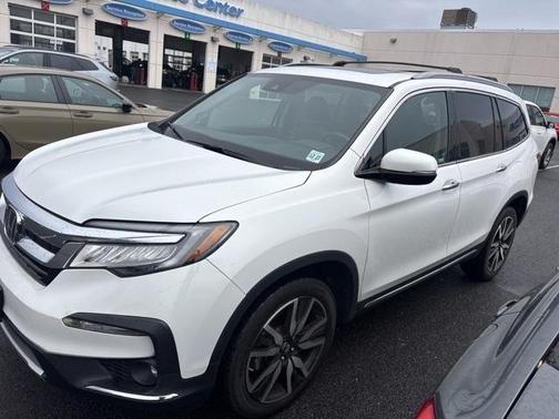 2022 Honda Pilot Touring 7-Passenger