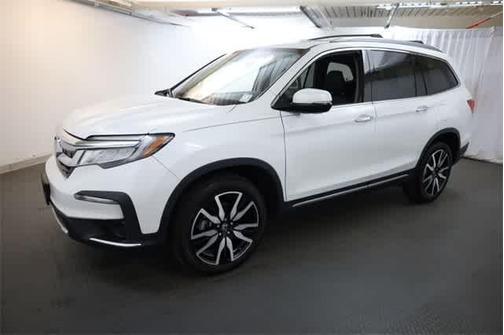 2022 Honda Pilot Touring 7-Passenger
