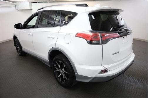 2018 Toyota RAV4 SE
