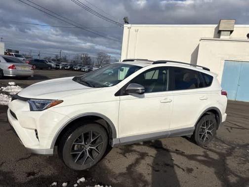 2018 Toyota RAV4 SE