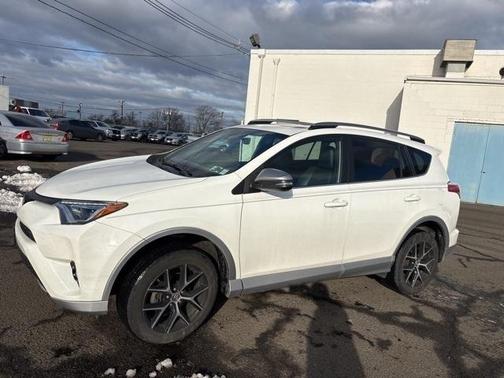 2018 Toyota RAV4 SE