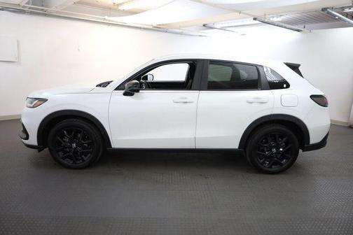 Platinum White Pearl 2023 Honda HR-V Sport