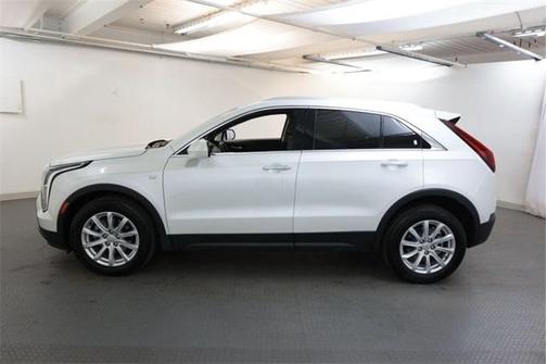 2022 Cadillac XT4 Luxury