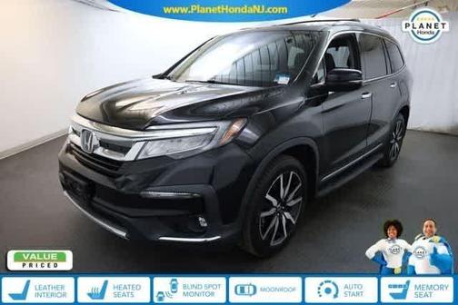 Crystal Black Pearl 2021 Honda Pilot Touring 7-Passenger