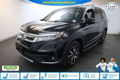 Crystal Black Pearl 2021 Honda Pilot Touring 7-Passenger