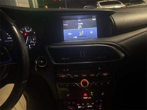 2018 INFINITI QX30 Premium