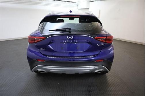2018 INFINITI QX30 Premium