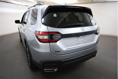 2023 Honda Pilot Sport