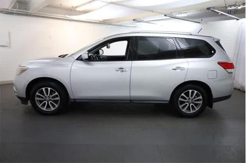 2014 Nissan Pathfinder SV