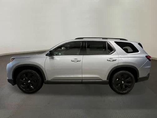 Solar Silver Metallic 2026 Honda Pilot Black Edition