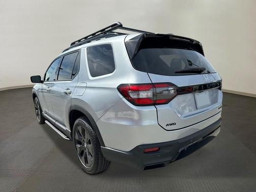 Solar Silver Metallic 2026 Honda Pilot Black Edition