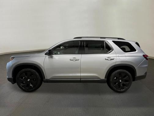 Solar Silver Metallic 2026 Honda Pilot Black Edition