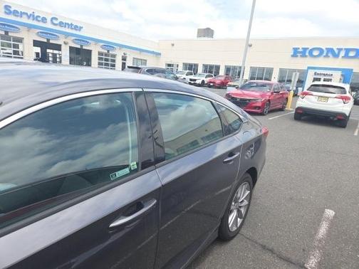 2022 Honda Accord LX 1.5T