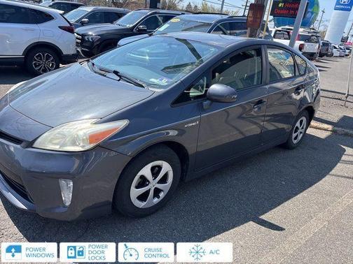 Winter Gray Metallic 2012 Toyota Prius