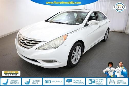 2011 Hyundai SONATA Limited