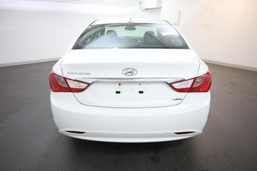 2011 Hyundai SONATA Limited
