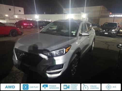 2019 Hyundai TUCSON SE