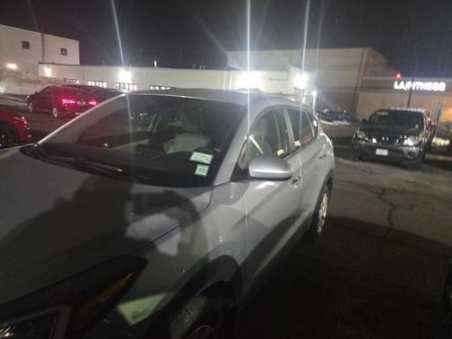 2019 Hyundai TUCSON SE