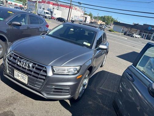 Monsoon Gray Metallic 2020 Audi Q5 45 Premium