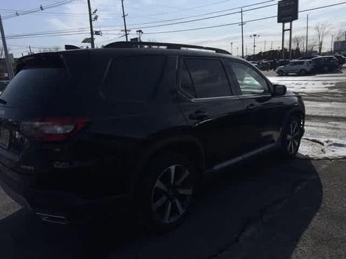 2023 Honda Pilot Touring