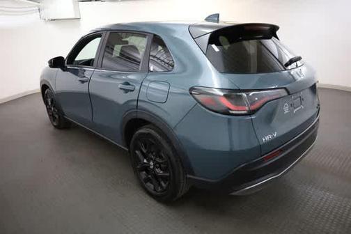 Pearl 2024 Honda HR-V Sport