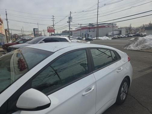 2022 Hyundai IONIQ Hybrid Blue