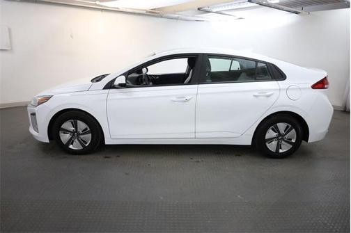2022 Hyundai IONIQ Hybrid Blue