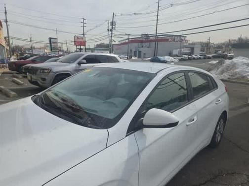 2022 Hyundai IONIQ Hybrid Blue