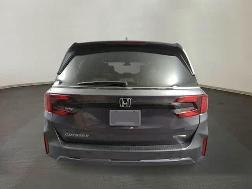 Modern Steel Metallic 2026 Honda Odyssey Touring