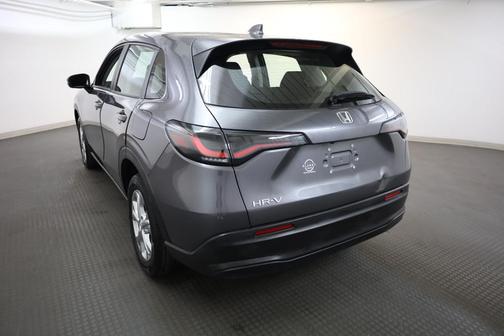 Modern Steel Metallic 2024 Honda HR-V LX