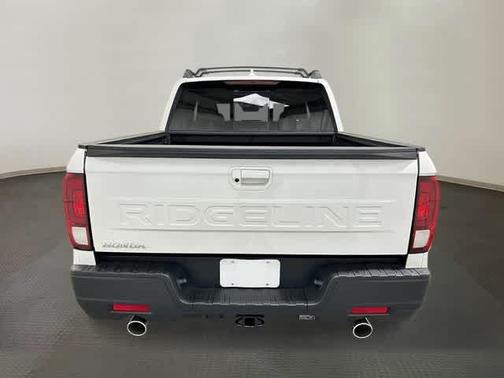 Platinum White Pearl 2026 Honda Ridgeline RTL