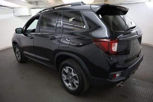 Crystal Black Pearl 2023 Honda Passport TrailSport