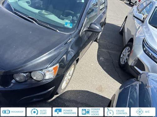 Mosaic Black Metallic 2016 Chevrolet Sonic LT