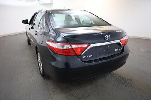 2016 Toyota Camry Hybrid XLE