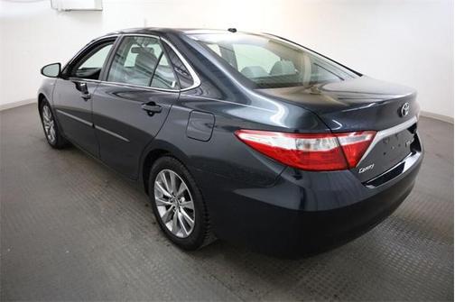 2016 Toyota Camry Hybrid XLE