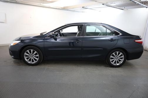 2016 Toyota Camry Hybrid XLE