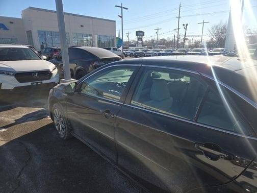 2016 Toyota Camry Hybrid XLE