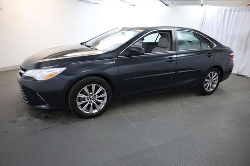 2016 Toyota Camry Hybrid XLE