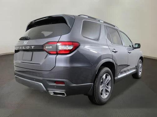 Modern Steel Metallic 2026 Honda Pilot EX-L