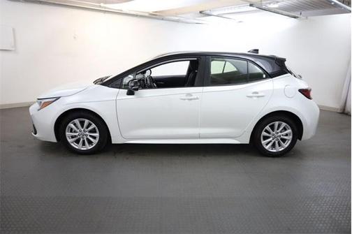2024 Toyota Corolla Hatchback SE