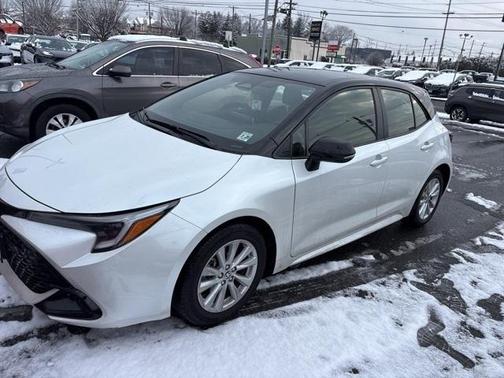 2024 Toyota Corolla Hatchback SE