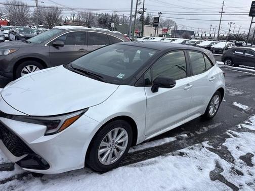 2024 Toyota Corolla Hatchback SE