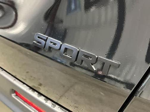 Crystal Black Pearl 2027 Honda HR-V Sport