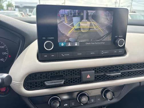 NH 797MX / MODERN 2023 Honda HR-V LX