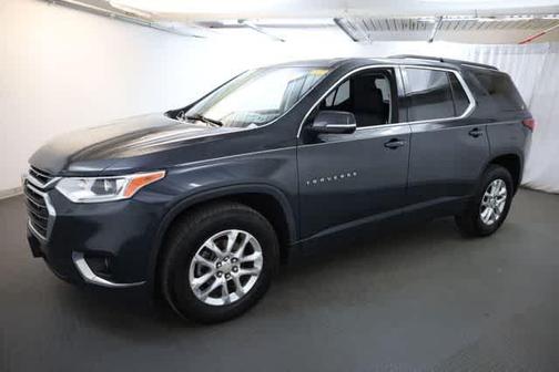 Graphite Metallic 2019 Chevrolet Traverse LT Cloth