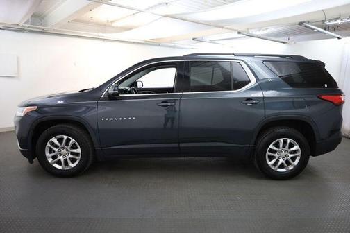 Graphite Metallic 2019 Chevrolet Traverse LT Cloth