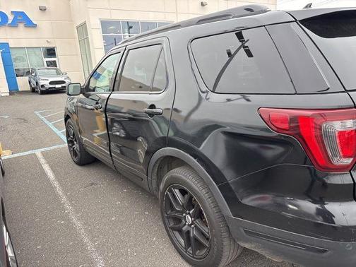 Shadow Black 2018 Ford Explorer sport