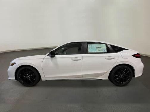 Platinum White Pearl 2026 Honda Civic Sport